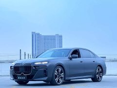 BMW 7 Series 740Li Luxury M Sport Package - ფოტო 1
