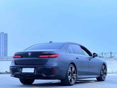 BMW 7 Series 740Li Luxury M Sport Package - ფოტო 10