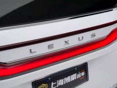 Lexus LM 2025 500h Six-Seat Premium Edition - photo 8