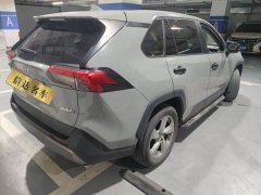 Toyota RAV4 2.0L CVT FWD Fashion Plus - ფოტო 3