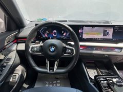 BMW 5 Series 530Li Luxury M Sport Package - ფოტო 10