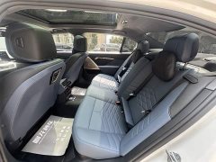BMW 5 Series 530Li Luxury M Sport Package - ფოტო 7