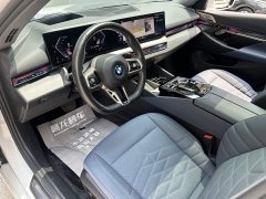 BMW 5 Series 530Li Luxury M Sport Package - ფოტო 8