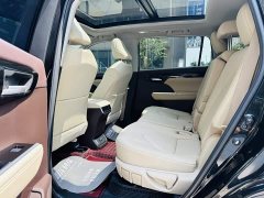 Toyota Highlander Hybrid 2.5L FWD Premium 7-Seater - ფოტო 12