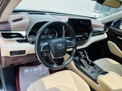 Toyota Highlander Hybrid 2.5L FWD Premium 7-Seater - ფოტო 9