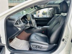 Toyota Camry Hybrid Luxury - ფოტო 10