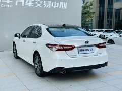 Toyota Camry Hybrid Luxury - ფოტო 16