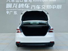 Toyota Camry Hybrid Luxury - ფოტო 17