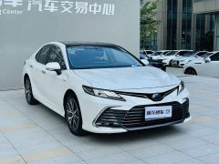 Toyota Camry Hybrid Luxury - ფოტო 3