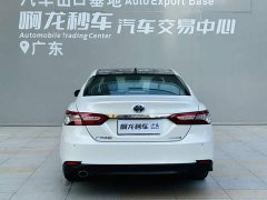 Toyota Camry Hybrid Luxury - ფოტო 5