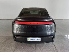 Tesla Model Y Rear-Wheel Drive - ფოტო 12