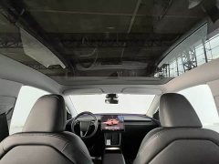 Tesla Model Y Rear-Wheel Drive - ფოტო 7