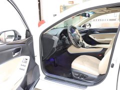 Toyota Avalon 2.0L Luxury - ფოტო 10