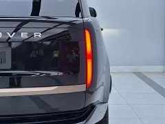 Land Rover Range Rover 3.0L V6 400PS Extended Wheelbase Prestige Edition - ფოტო 10