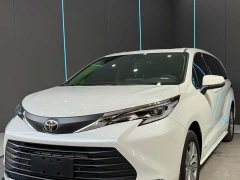 Toyota Sienna 2.5L Hybrid Comfort Edition - ფოტო 1