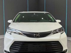 Toyota Sienna 2.5L Hybrid Comfort Edition - ფოტო 2