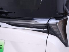 Buick GL8 New Energy Luxe Premium 7-Seater - ფოტო 9