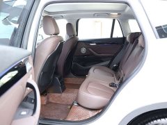 BMW X1 sDrive20Li Premium - ფოტო 13