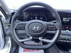 Hyundai Elantra 2023 1.5L CVT Luxury - ფოტო 13