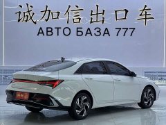 Hyundai Elantra 2023 1.5L CVT Luxury - ფოტო 6
