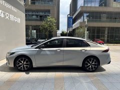 Trumpchi Shadow Leopard Shadow Leopard H Intelligent Hybrid Edition - ფოტო 3