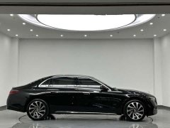 Mercedes-Benz E-Class E 300 L Luxury - ფოტო 2