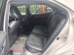Toyota Camry 2021 2.0G Luxury - ფოტო 8