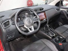 Nissan Qashqai 2.0L CVT Luxury - ფოტო 10