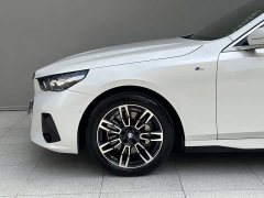 BMW 5 Series 530Li Premier M Sport Package - ფოტო 5