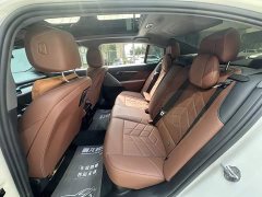 BMW 5 Series 530Li Premier M Sport Package - ფოტო 8