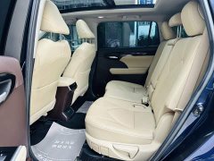 Toyota Highlander Hybrid 2.5L AWD Premium 7-Seater - ფოტო 12