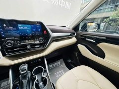 Toyota Highlander Hybrid 2.5L AWD Premium 7-Seater - ფოტო 15