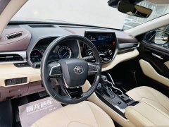 Toyota Highlander Hybrid 2.5L AWD Premium 7-Seater - ფოტო 9