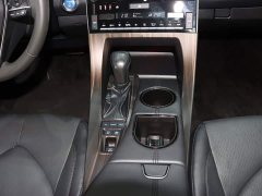 Toyota Avalon 2019 Hybrid 2.5L Luxury National VI - ფოტო 14