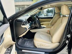 Toyota Camry 2021 Hybrid Luxury - ფოტო 11