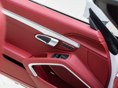 Porsche 718 Boxster 2.0T - ფოტო 16
