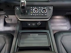 Land Rover Defender 110 3.0T P400 Dark Edition - ფოტო 15