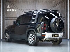 Land Rover Defender 110 3.0T P400 Dark Edition - ფოტო 3