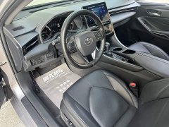 Toyota Avalon 2022 Hybrid 2.5L Luxury - ფოტო 9