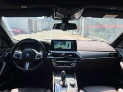 BMW 5 Series 530Li Luxury M Sport Package - ფოტო 8