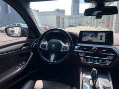 BMW 5 Series 530Li Luxury M Sport Package - ფოტო 9