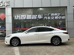 Lexus ES 200 Premium Edition - ფოტო 5