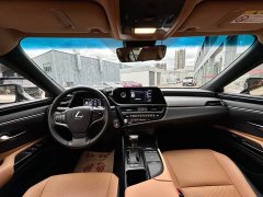 Lexus ES 200 Premium Edition - ფოტო 8