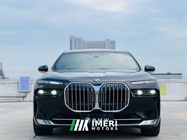 BMW 7 Series 740Li Premier Luxury Package - ავტომობილი ჩინეთიდან