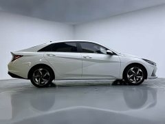 Hyundai Elantra 240TGDi DCT LUX Luxury Edition - ფოტო 10