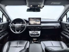 Lincoln Adventurer Explorer 2.0T FWD Premium - ფოტო 16