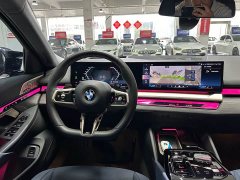 BMW 5 Series 530Li Luxury M Sport Package - ფოტო 10