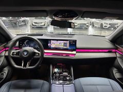 BMW 5 Series 530Li Luxury M Sport Package - ფოტო 9