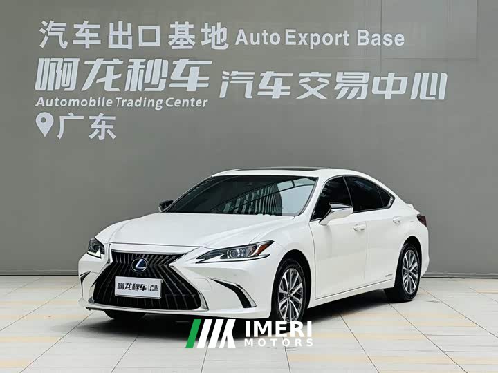 Lexus ES 300h Excellence