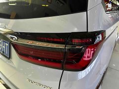 Honda Odyssey 2.0L e:HEV Luxury - ფოტო 10